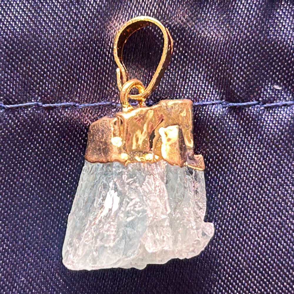 NIB (New In Bag) Crystal Haze for Anthropologie Aquamarine Pendant Cha…